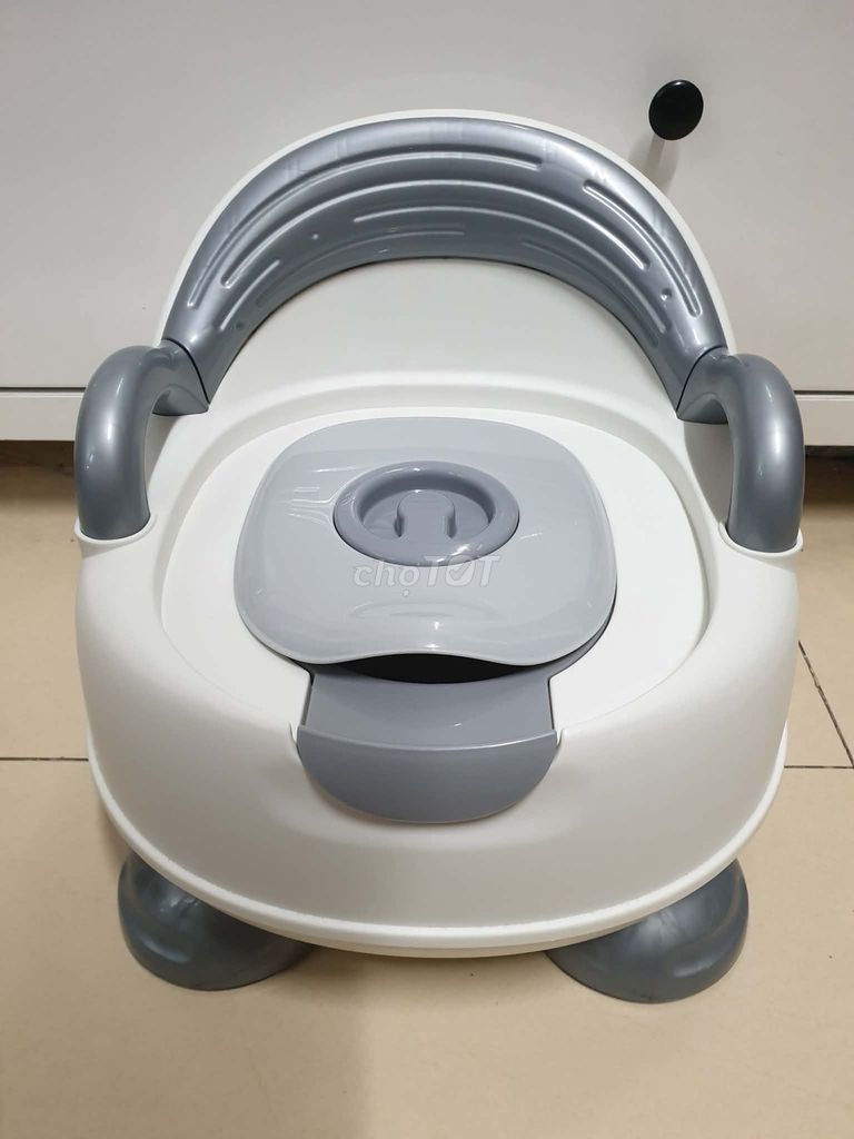 Ghế bô vệ sinh nhựa Trắng, Xám. Mua bán Thiết bị vệ sinh, nhà tắm tại Quận Gò Vấp Tp Hồ Chí Minh được đăng bởi Thu hình 1