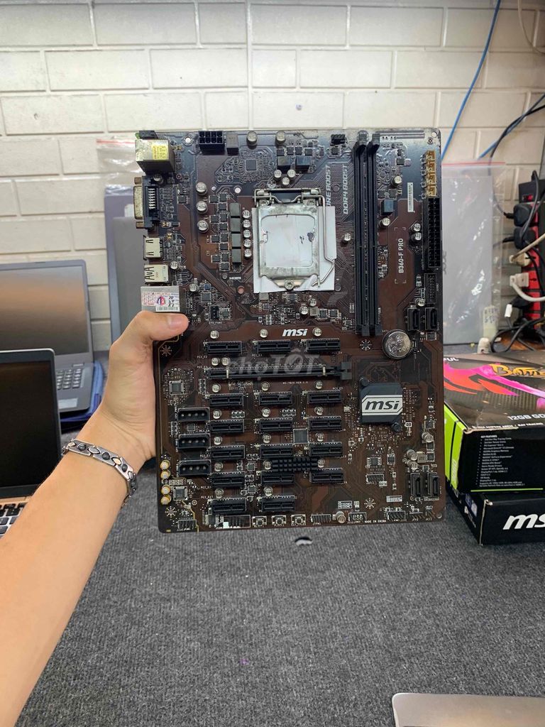 Bo mạch chủ MSI B360 F PRO Zin FullBox. Mua bán Linh kiện (RAM, Card...) tại Quận Phú Nhuận Tp Hồ Chí Minh được đăng bởi tiến tài 770 nguyễn kiệm p4 quận phú nhuận hình 1