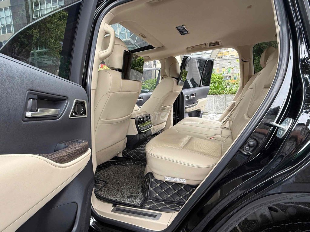 Toyota Land Cruiser 2021 3.5 Turbo siêu đẹp. Mua bán Ô tô tại Quận Cầu Giấy Hà Nội được đăng bởi Cao Quý hình 14