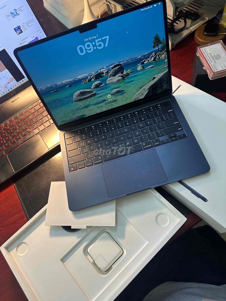 Apple MacBook Air M2 8GB/256GB Xám Like New. Mua bán Laptop tại Quận Cầu Giấy Hà Nội được đăng bởi Minh Khuê hình 1