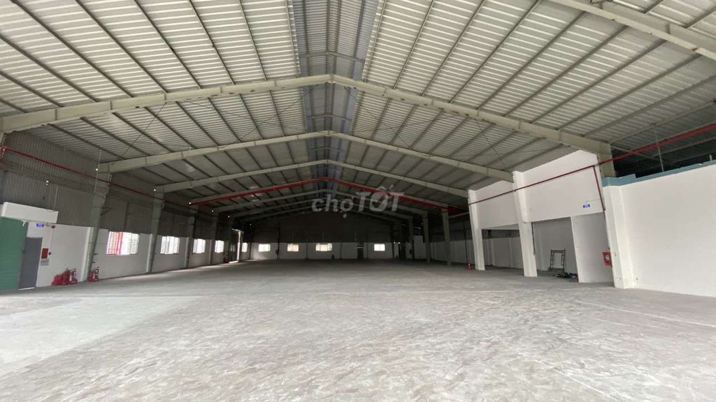 👑 XƯỞNG CHO THUÊ DT 2700m2 xd 1700M2 GIÁ 180TR BÌNH CHIỂU THỦ ĐỨC