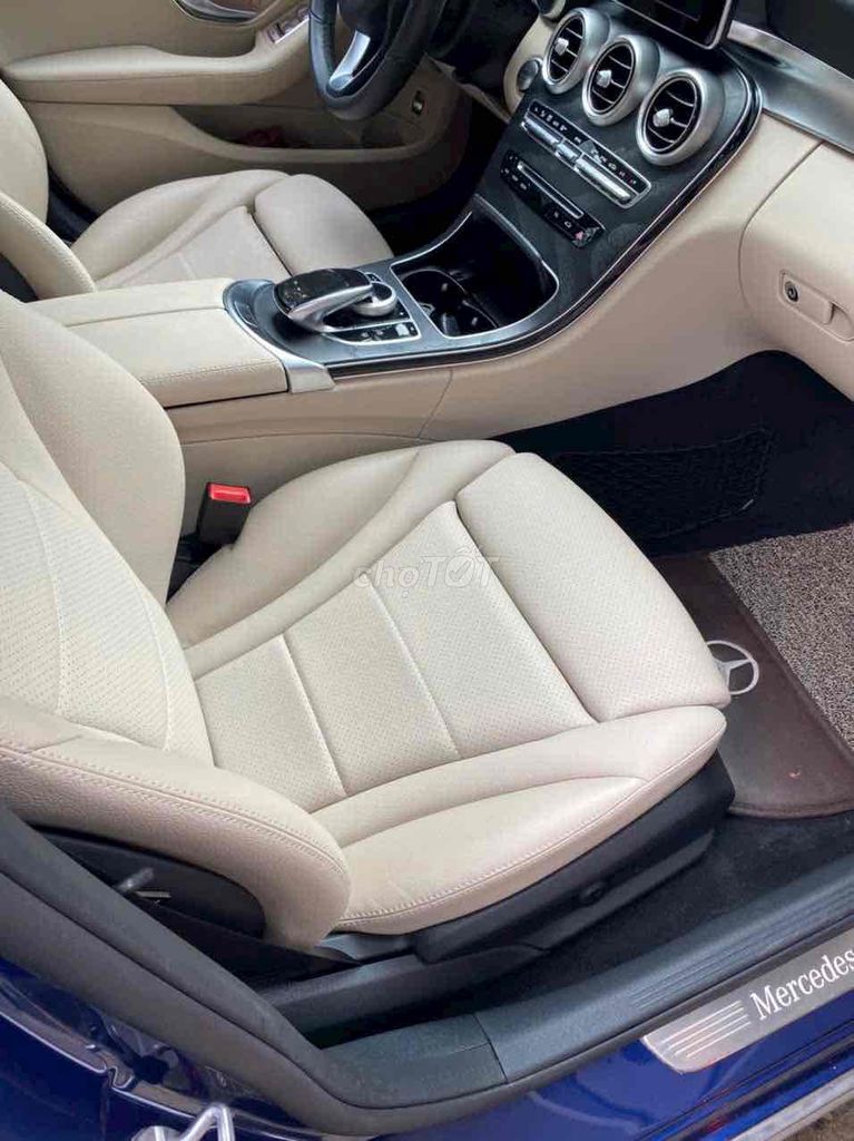 Mercedes Benz C Class 2018 C200 - 25000 km. Mua bán Ô tô tại Quận Ngũ Hành Sơn Đà Nẵng được đăng bởi Thành hình 17