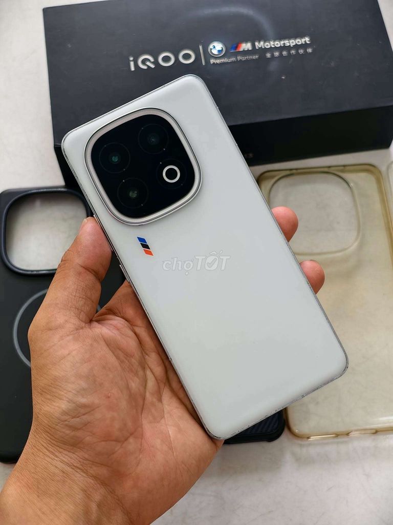 IQOO 13 256GB Trắng. Mua bán Điện thoại tại Quận Bình Tân Tp Hồ Chí Minh được đăng bởi Nguyễn Thanh hình 1