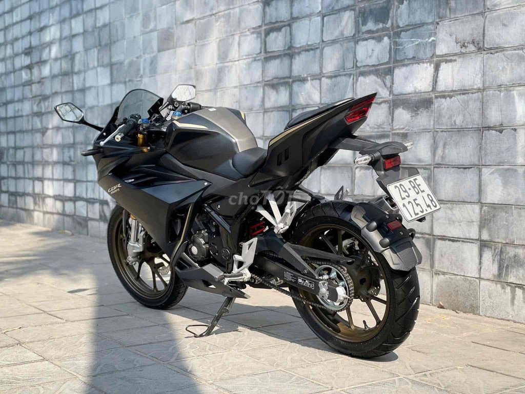 Honda CBR150R 2025 Đen 2700km. Mua bán Xe máy tại Quận Cầu Giấy Hà Nội được đăng bởi Tuấn Việt Motor hình 5