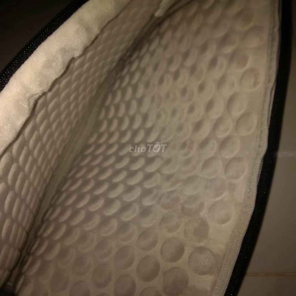 Túi chống sốc Tomtoc Macbook 13 inch Đen. Mua bán Phụ kiện (Màn hình, Chuột...) tại Quận Tân Bình Tp Hồ Chí Minh được đăng bởi Phuong Thuy hình 1