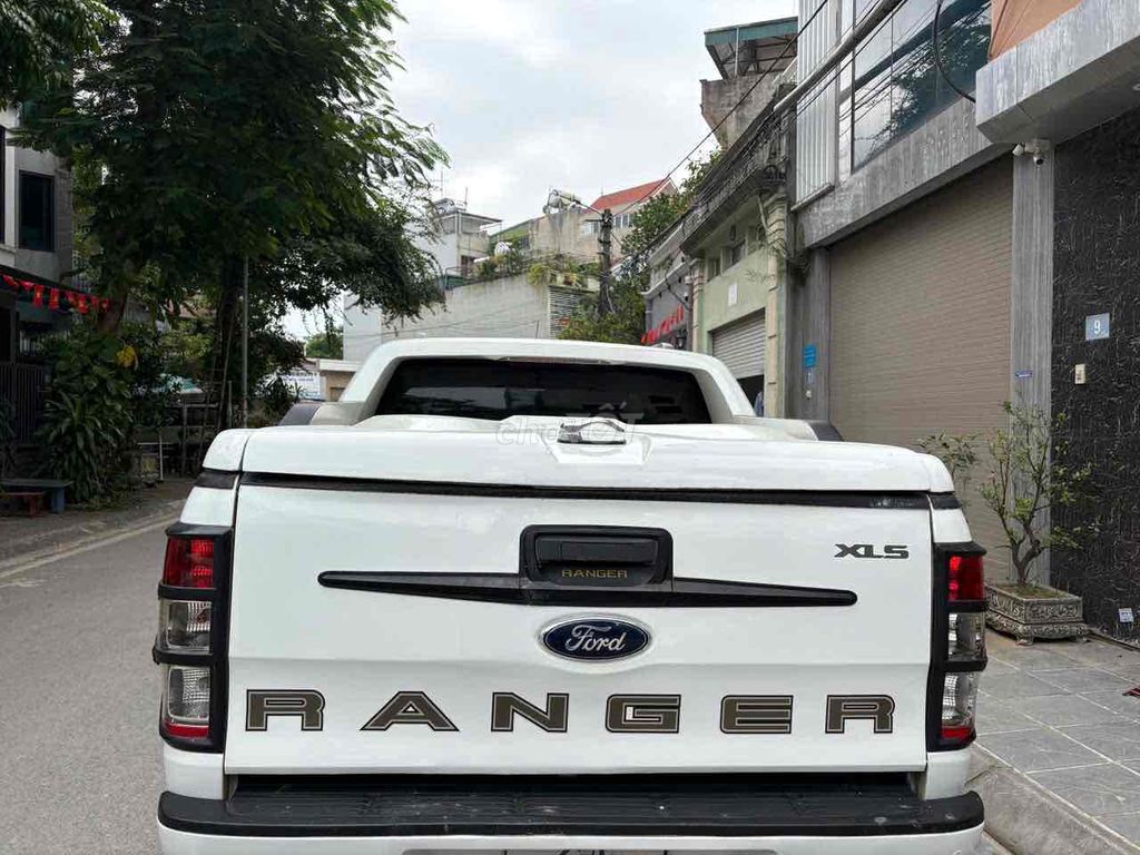 Ford Ranger 2014 XLS 2.2 4x2 AT - 12000 km. Mua bán Ô tô tại Quận Hai Bà Trưng Hà Nội được đăng bởi Bùi hiển hình 7