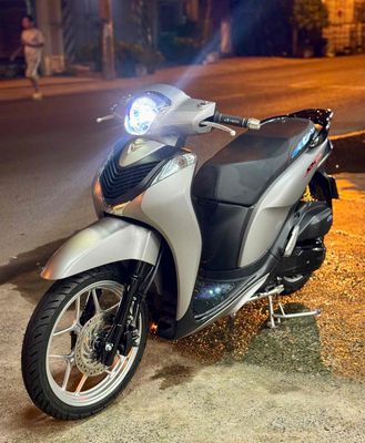 Honda SH Mode 2015 Bạc