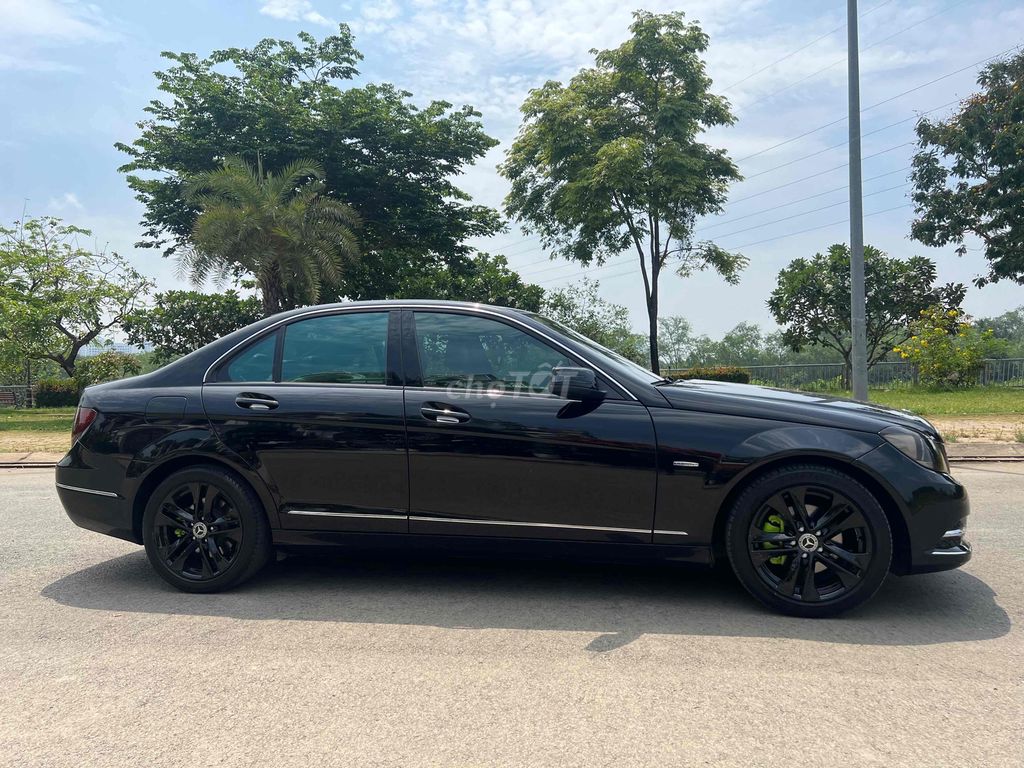 Mercedes Benz C Class 2011 C200 - 112000 km