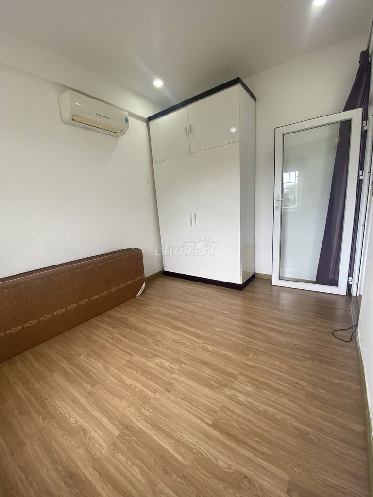 Bán cc simona hoàng văn thụ 2pn full nt đẹp giá 1,3 tỷ Bán cc simona hoàng văn thụ 2pn full nt đẹp giá 1,3 tỷ