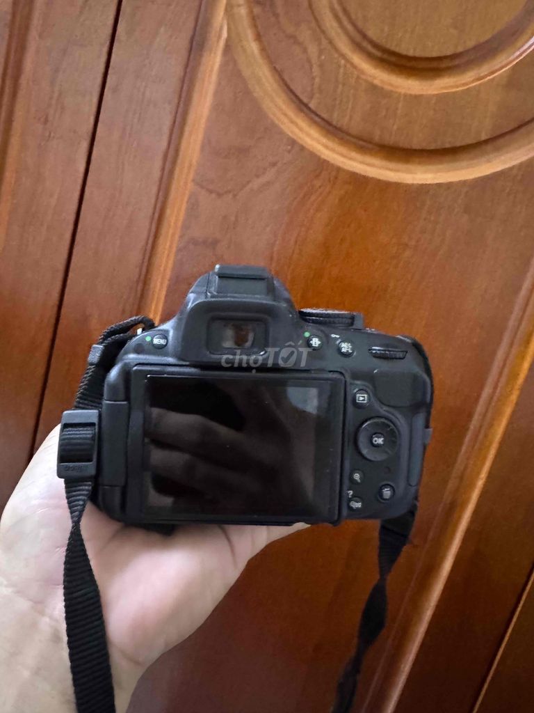 Máy ảnh Nikon D5200 Đen. Mua bán Máy ảnh, Máy quay tại Thành phố Sóc Trăng Sóc Trăng được đăng bởi  Hng hình 1