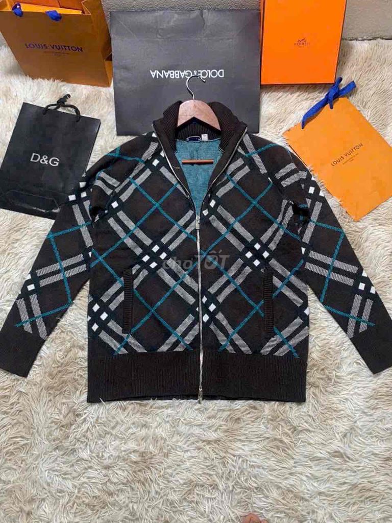 Áo khoác len nam Burberry XS. Mua bán Quần áo tại Quận Hoàng Mai Hà Nội được đăng bởi Gia kiệt hình 1