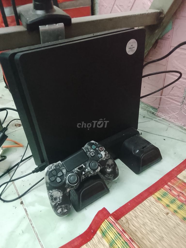 Sony PS4 Slim 1TB Đen Đã qua sử dụng. Mua bán Thiết bị chơi game tại Thị xã Bến Cát Bình Dương được đăng bởi Pháp Sư hình 1