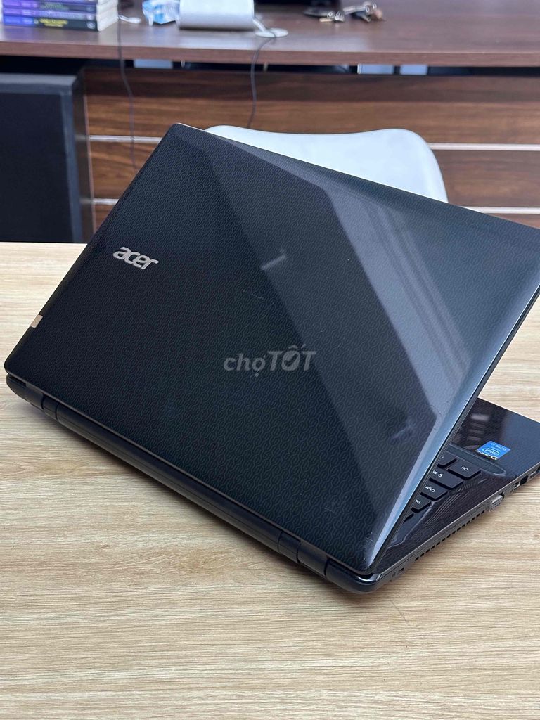 acer aspire core i3-4005 / ssd 128 / hình thức đep