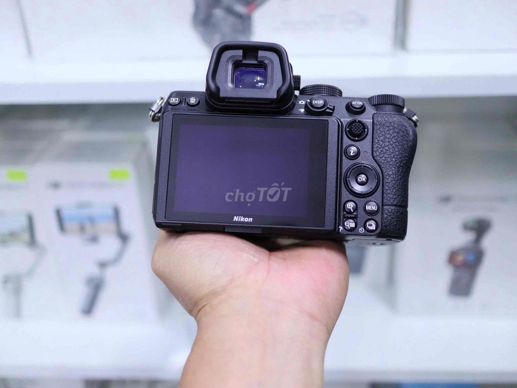 Còn body Nikon Z5  thanh lý nốt Body  đẹp. Mua bán Máy ảnh, Máy quay tại Thành phố Thủ Dầu Một Bình Dương được đăng bởi Chinh Lee hình 1