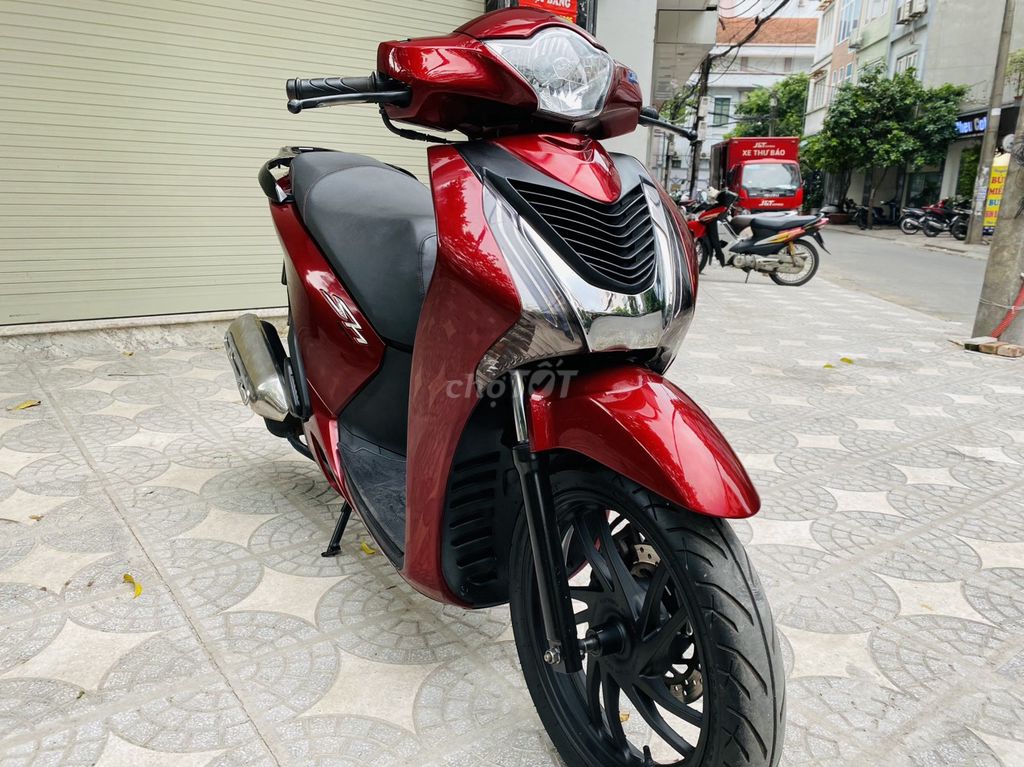 HONDA SH 150IE ĐỎ NGUYÊN BẢN 2017 BIỂN 29. Mua bán Xe máy tại Quận Nam Từ Liêm Hà Nội được đăng bởi VIỆT ANH hình 6