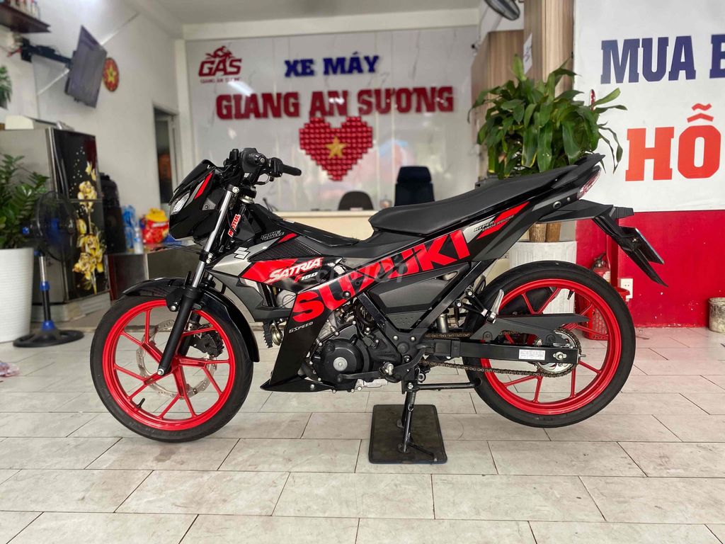 Suzuki Satria 150 đk 2020 màu đỏ đen BSTP. Mua bán Xe máy tại Quận 12 Tp Hồ Chí Minh được đăng bởi Xe Máy Hoàng Giang An Sương  hình 3