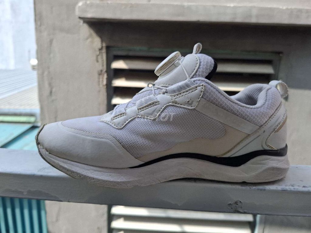 Giày thể thao gà 9 hãng sz 36_37. Mua bán Giày dép tại Quận Tân Bình Tp Hồ Chí Minh được đăng bởi  liên hình 1