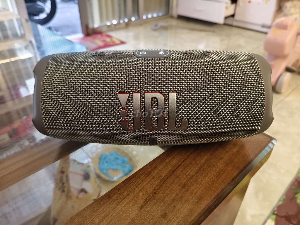 Loa Bluetooth JBL Charge 5 Xám. Mua bán Tivi, Âm thanh tại Huyện Đông Anh Hà Nội được đăng bởi hoang tran hình 1