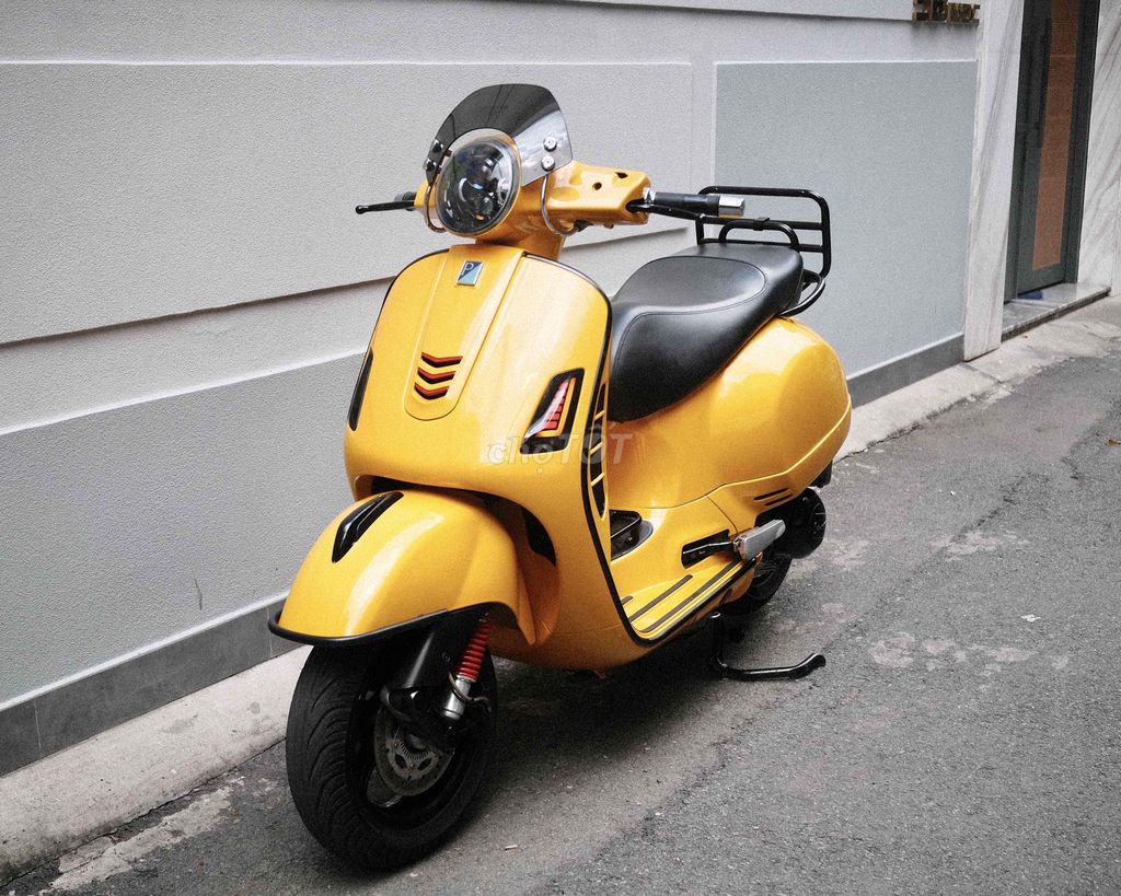 Vespa GTS 300 chính chủ bảo dưỡng kỹ