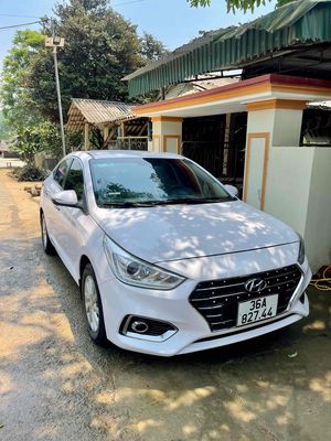 Hyundai Accent 2018 số tự độngmàu trắng