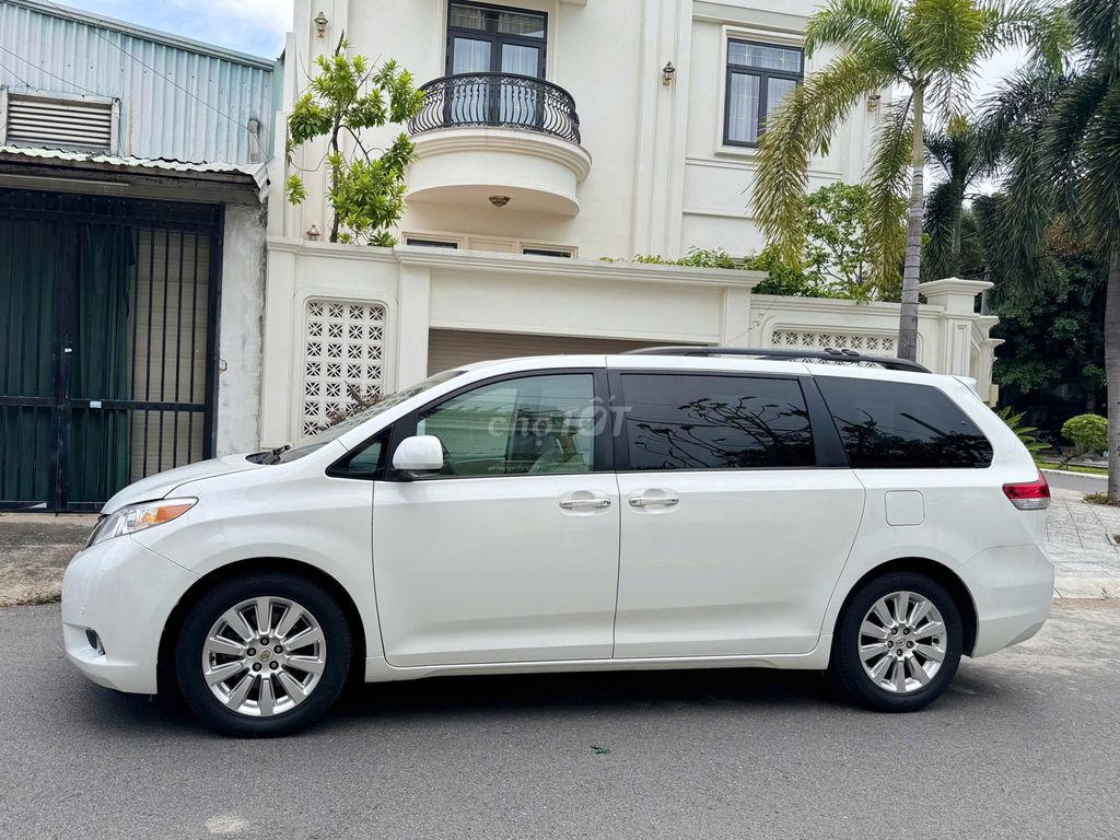 Toyota Sienna Limited nhập Mỹ bản Full option. Mua bán Ô tô tại Quận Gò Vấp Tp Hồ Chí Minh được đăng bởi Tân Đề Li hình 1