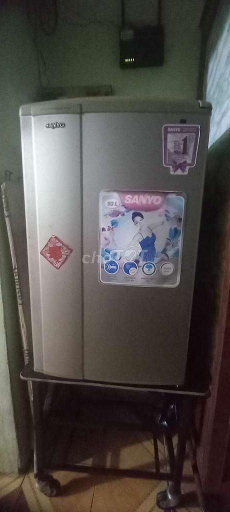 Tủ lạnh mini Sanyo 93 Lít Bạc đã qua sử dụng. Mua bán Tủ lạnh tại Thành phố Tây Ninh Tây Ninh được đăng bởi Trang hình 1
