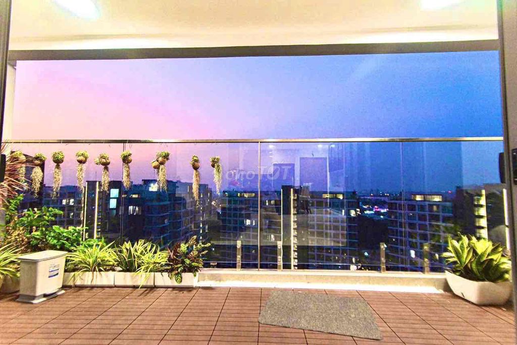 Cho thuê căn hộ 3PN Diamond Alnata Plus 117m2