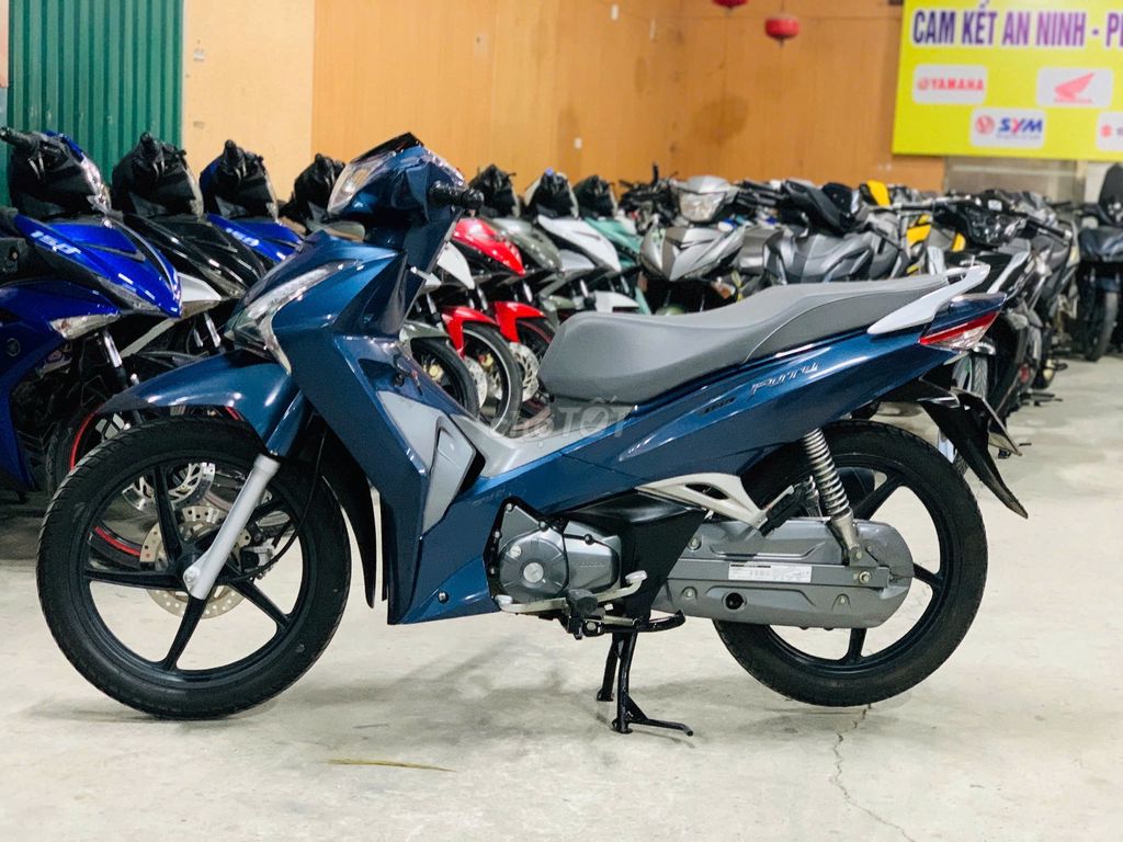 XEMÁYTHANHTÙNG_FUTURE 125 XANH ĐÁ VÀNH ĐÚC. Mua bán Xe máy tại Quận Nam Từ Liêm Hà Nội được đăng bởi THANH TÙNG hình 6