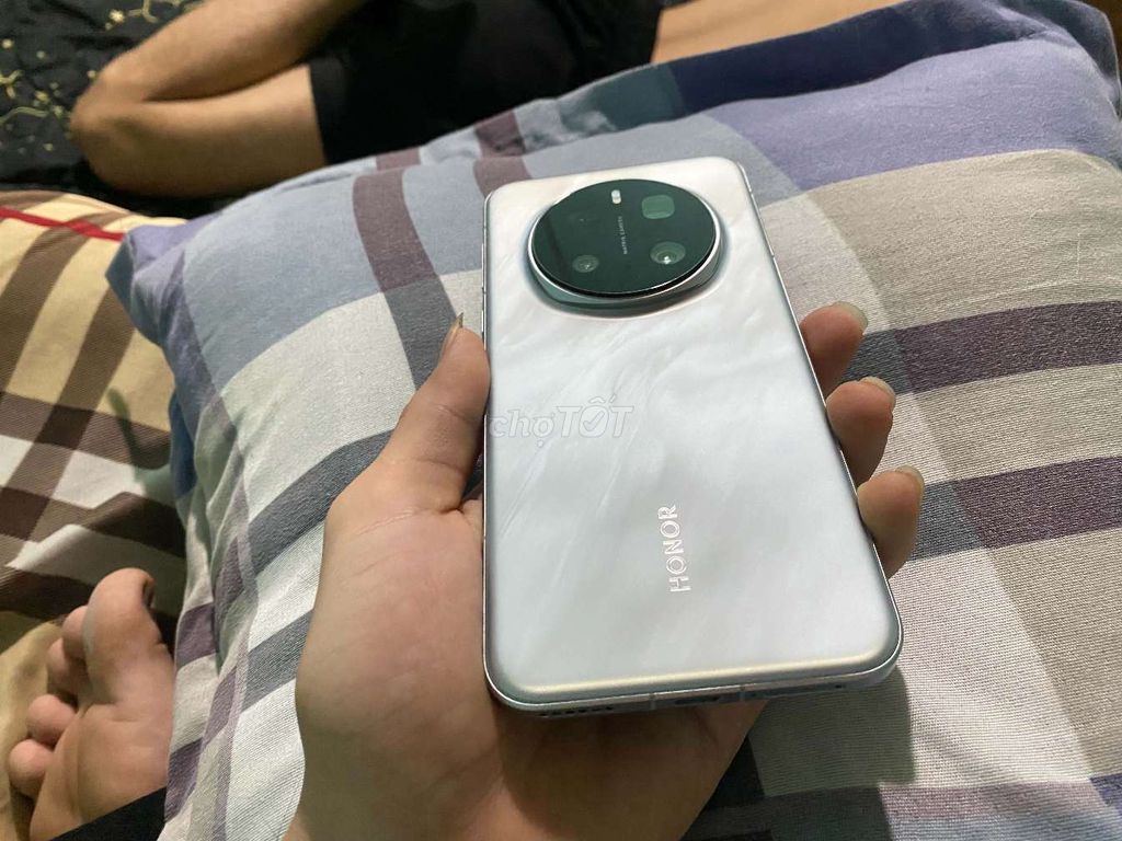 Honor Magic 7 Pro 12GB/256GB Trắng 100%. Mua bán Điện thoại tại Thành phố Biên Hòa Đồng Nai được đăng bởi Đức Đinh hình 1