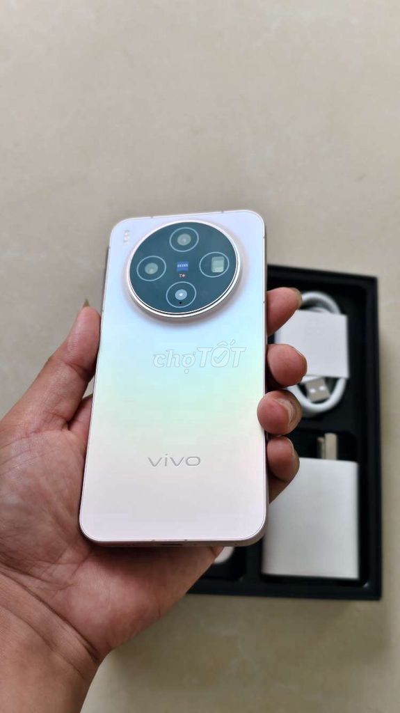 Vivo X300 Dimensity 9500 12GB/256GB 7 sắc cầu vồng. Mua bán Điện thoại tại Quận Nam Từ Liêm Hà Nội được đăng bởi Thành Đạt hình 1