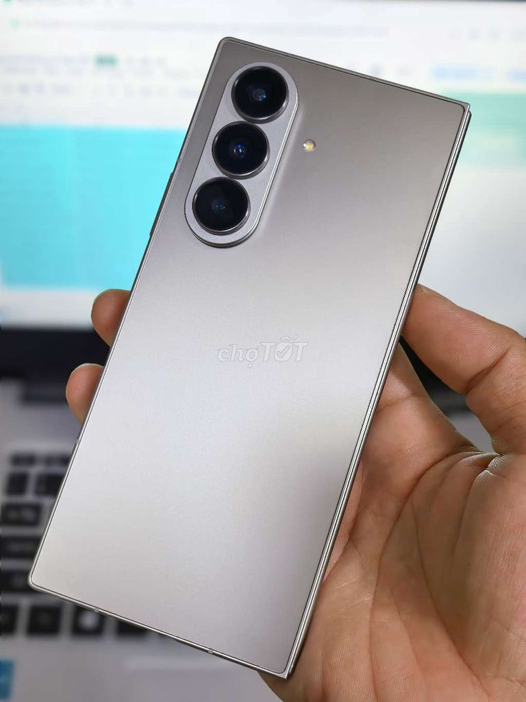 Samsung Galaxy Z Fold 7 Bạc 12GB/256GB. Mua bán Điện thoại tại Thành phố Long Xuyên An Giang được đăng bởi Bơ Store  Điện thoại xách tay hình 1