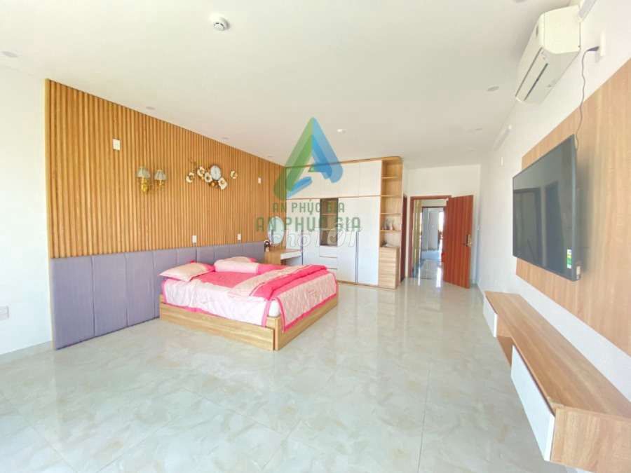 Аренда · 8 комн. · 100 м² · Quận Cẩm Lệ, ул. Đường Nguyễn Phước Lan