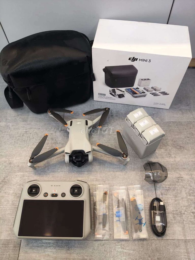 Flycam DJI Mini 3 Xám Đã sử dụng. Mua bán Máy ảnh, Máy quay tại Huyện Nghi Lộc Nghệ An được đăng bởi Ngô Thị Tiếp hình 1