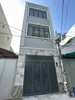 cần cho thuê nhà 1 trệt 2 lầu sân thượng. Mua bán nhà ở tại Quận Bình Tân Tp Hồ Chí Minh được đăng bởi anh vũ