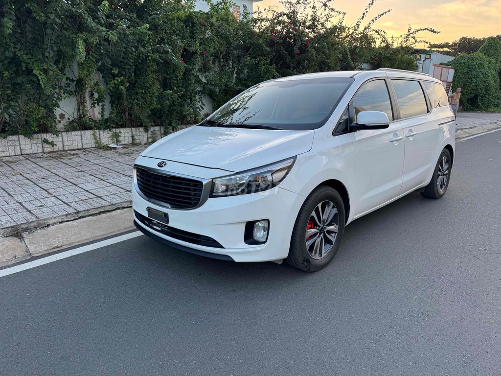 Kia Sedona 2017 2.2 DATH - 138000 km. Mua bán Ô tô tại Thành phố Long Xuyên An Giang được đăng bởi Lĩnh Long Xuyên hình 1