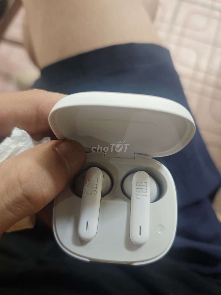Tai nghe không dây JBL Wave Flex 2 Trắng. Mua bán Tivi, Âm thanh tại Quận Ba Đình Hà Nội được đăng bởi le anh tuan hình 1