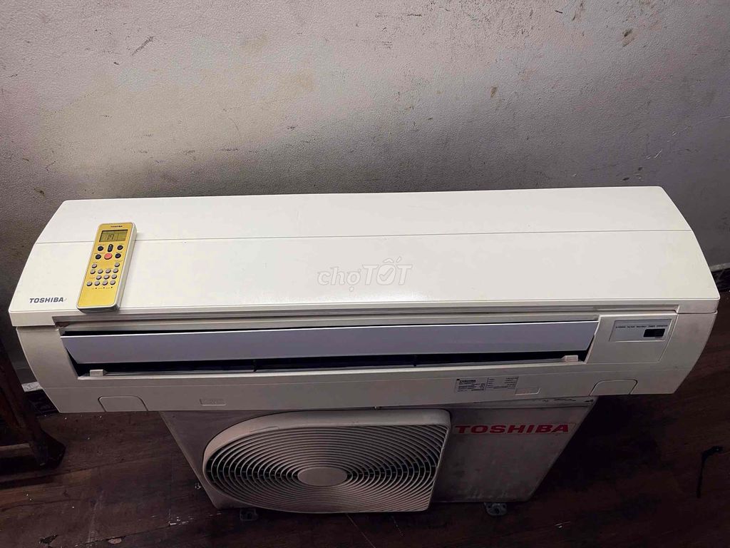 Thanh lí máy lạnh toshiba 2hp zin đẹp