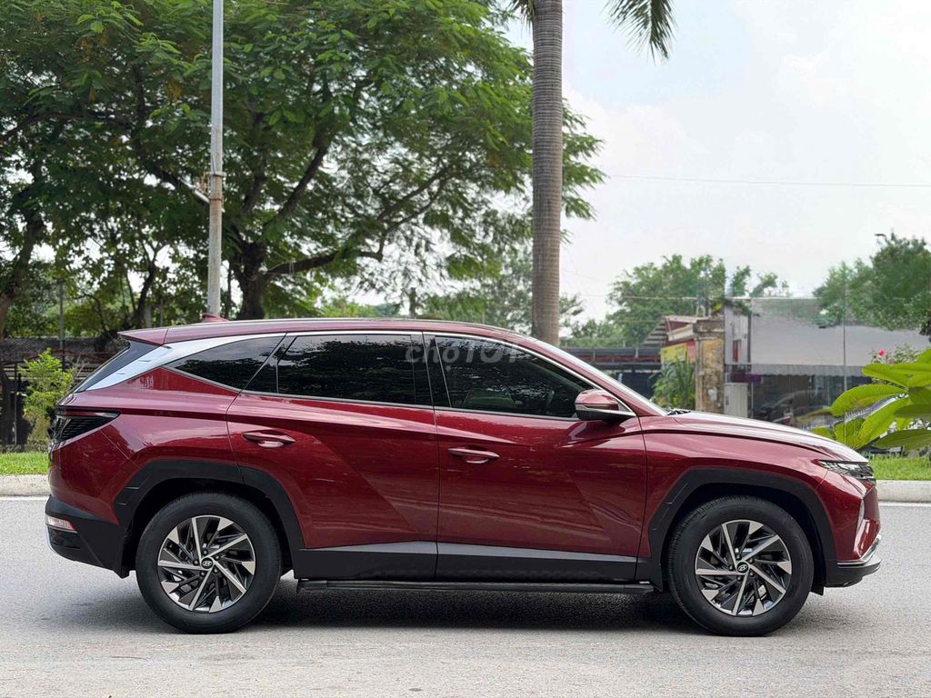 Hyundai Tucson, 5 мест, красная кожа