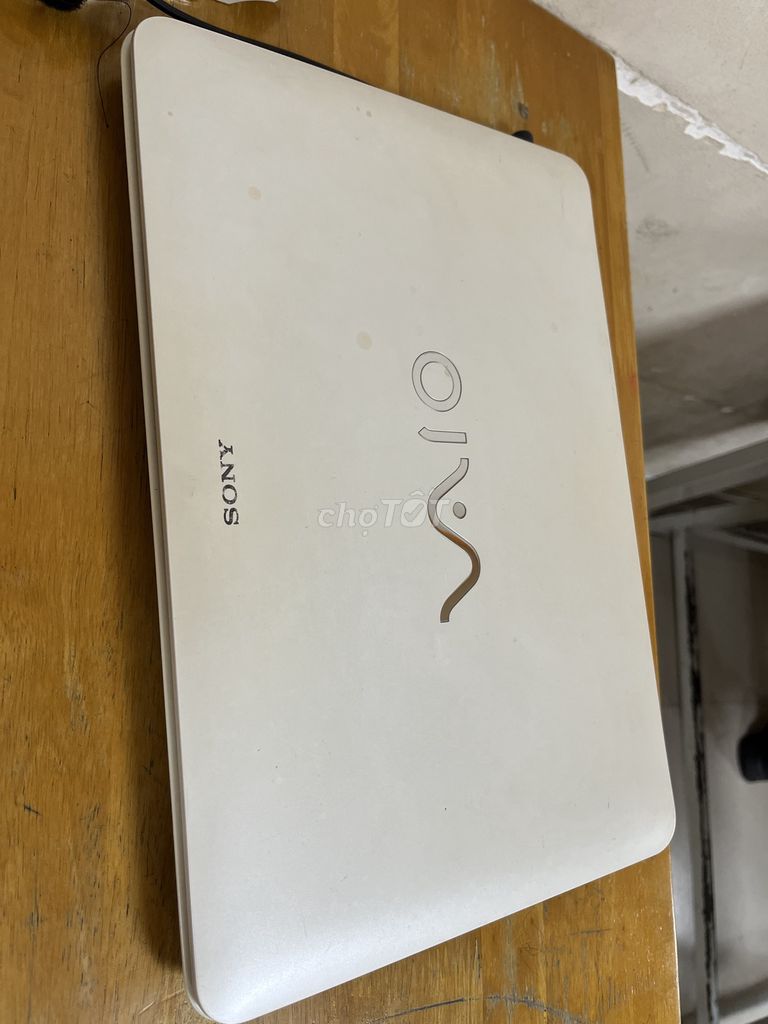 Sony Vaio Trắng 2014 Hư pin. Mua bán Laptop tại Quận Tân Phú Tp Hồ Chí Minh được đăng bởi My my hình 1