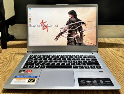 Acer Swift 3 AMD Ryzen 5-3500U 14 inch 8GB/256GB Like New