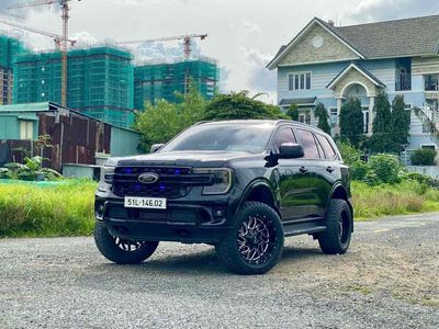 Ford Everest 2024 Đen