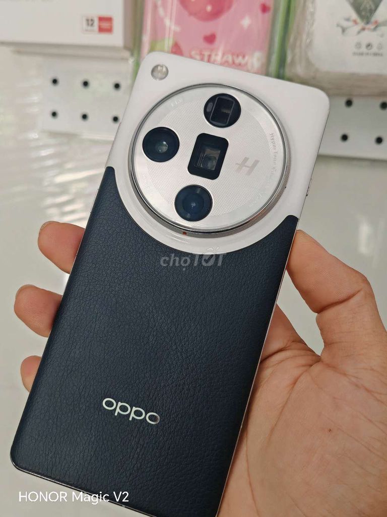 OPPO Find X7 Ultra 256GB Đen trắng. Mua bán Điện thoại tại Thành phố Long Xuyên An Giang được đăng bởi Bơ Store  Điện thoại xách tay hình 1