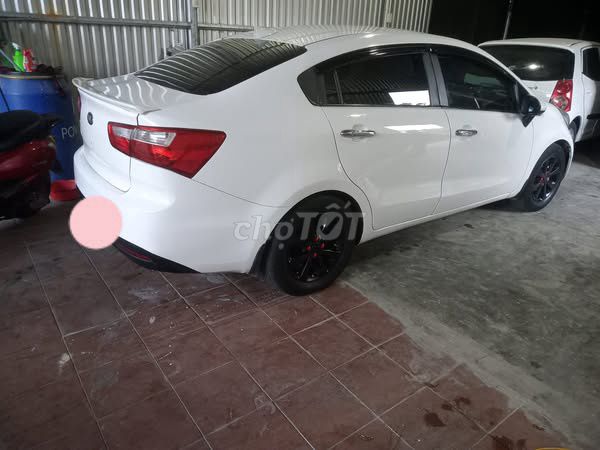 kia Rio sx năm 2014  số sàn. Mua bán Ô tô tại Thị xã Hương Trà Thừa Thiên Huế được đăng bởi trang tran hình 3