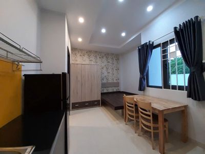 Căn hộ mới XD, thoáng mát, an ninh, gần Cầu vượt cây Gõ, full nội thất