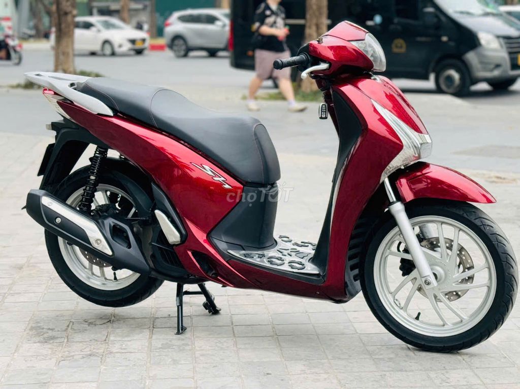 HONDA SH 150I ĐỎ MÁY NGUYÊN BAO SANG TÊN. Mua bán Xe máy tại Quận Nam Từ Liêm Hà Nội được đăng bởi Hoàng Lan hình 5