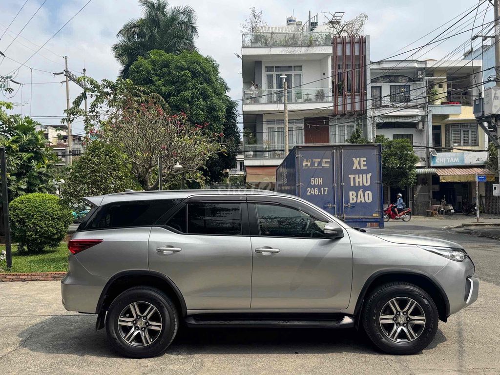 Toyota Fortuner 2017 2.4G 4x2 - 130000 km. Mua bán Ô tô tại Quận 12 Tp Hồ Chí Minh được đăng bởi Nam Trường  hình 6