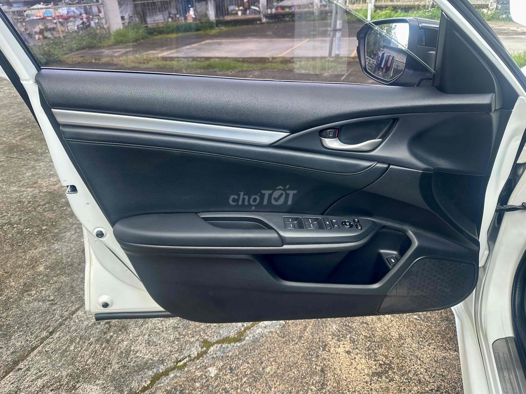 Honda Civic 2018 1.8 E - 200000 km. Mua bán Ô tô tại Thành phố Bảo Lộc Lâm Đồng được đăng bởi Trần hữu Nghĩa hình 14