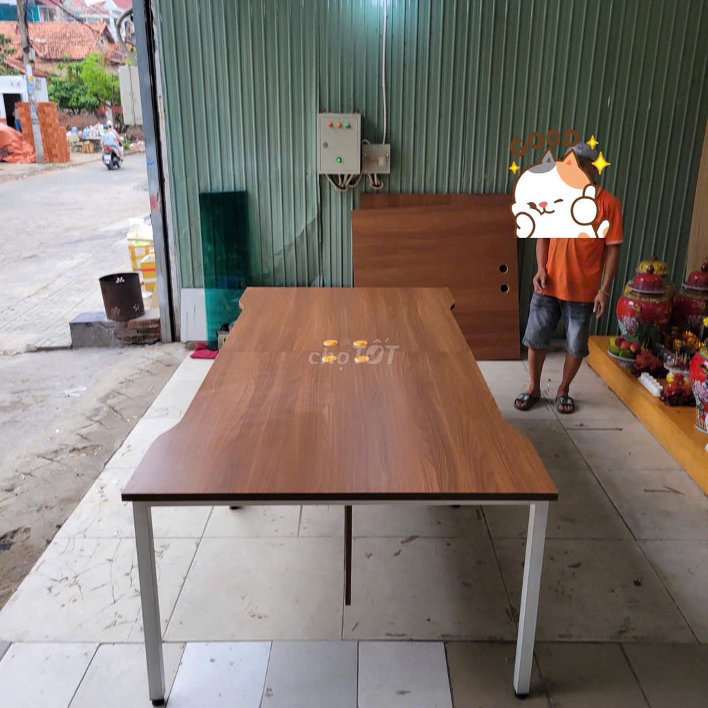 Bàn họp Gỗ Nâu 1m2x2m4 Văn phòng. Mua bán Đồ dùng văn phòng tại Quận 12 Tp Hồ Chí Minh được đăng bởi Thanh lý Phú Cường hình 1