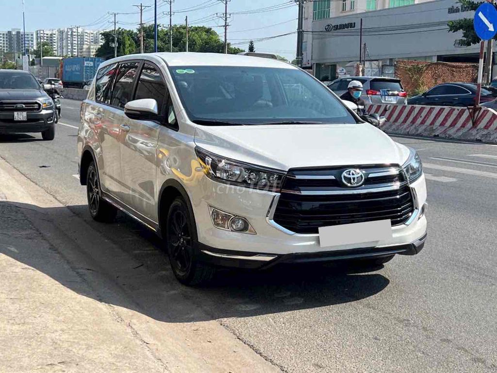 Toyota Innova 2020 Venturer - 55000 km