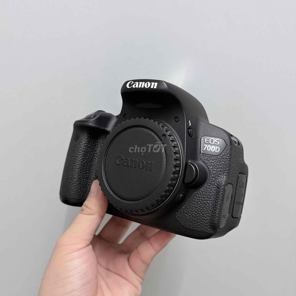 Máy ảnh Canon 700D Đen Đã sử dụng. Mua bán Máy ảnh, Máy quay tại Quận Bình Thạnh Tp Hồ Chí Minh được đăng bởi Uyen Bui hình 1